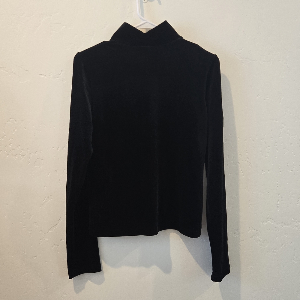Velvet Top - Picture 3 of 9